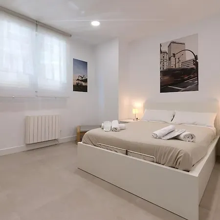 Апартаменты Unamuno Old Town 1 *